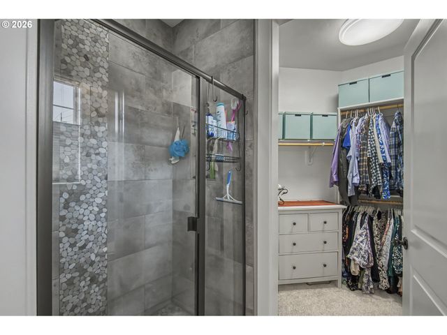 18765 LELAND Rd, Oregon City, OR 97045