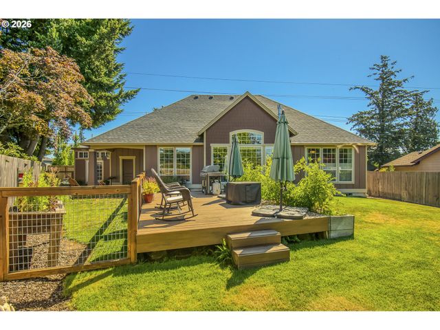 18765 LELAND Rd, Oregon City, OR 97045