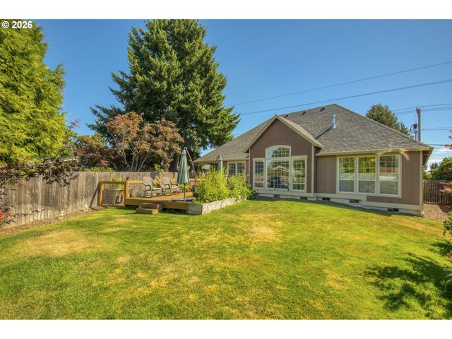 18765 LELAND Rd, Oregon City, OR 97045