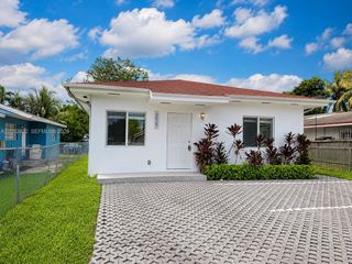 3025 NW 23rd Avenue 1, Miami, FL 33142