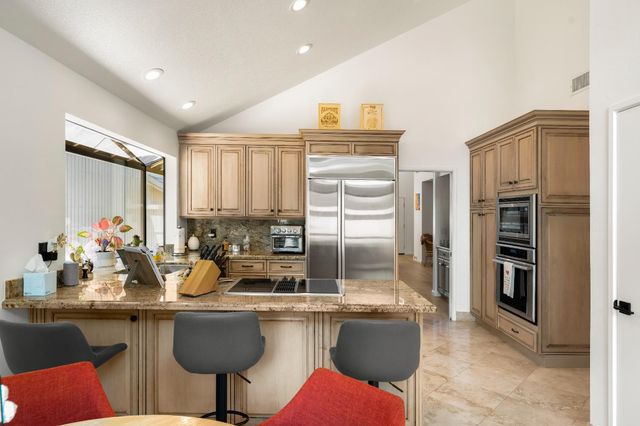 2188 Promontory Point Ln, Gold River, CA 95670