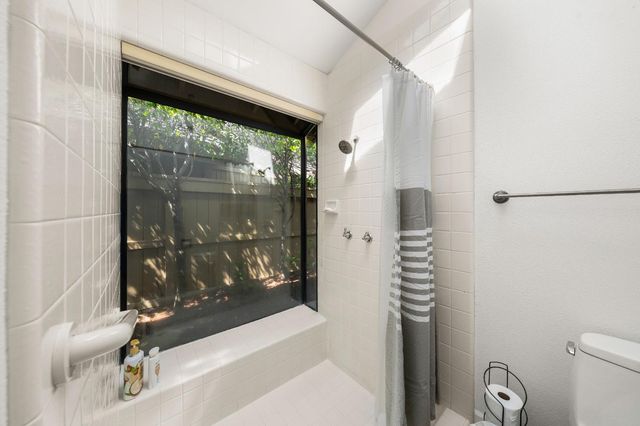 2188 Promontory Point Ln, Gold River, CA 95670