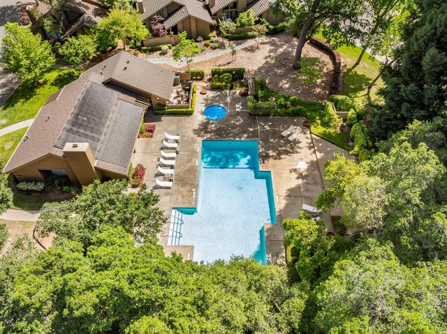 2188 Promontory Point Ln, Gold River, CA 95670