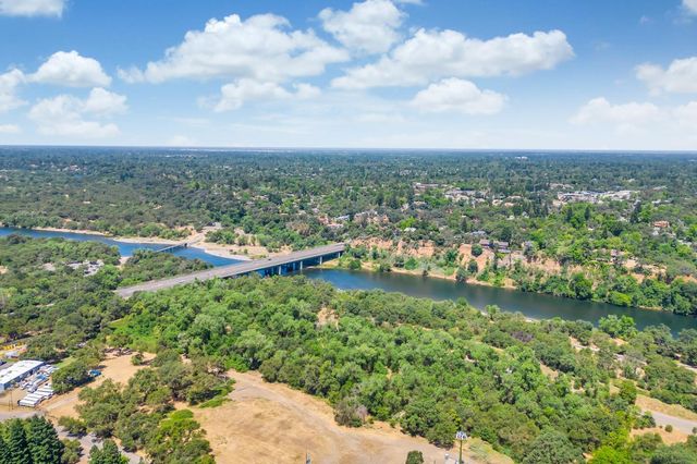 2188 Promontory Point Ln, Gold River, CA 95670