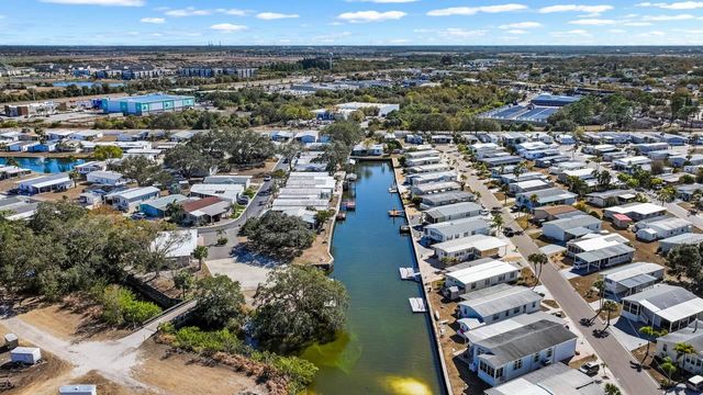 108 N SAINT GEORGE CIRCLE, Apollo Beach, FL 33572