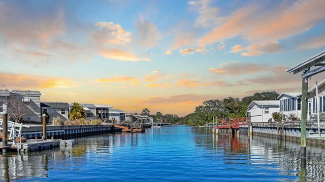 108 N SAINT GEORGE CIRCLE, Apollo Beach, FL 33572