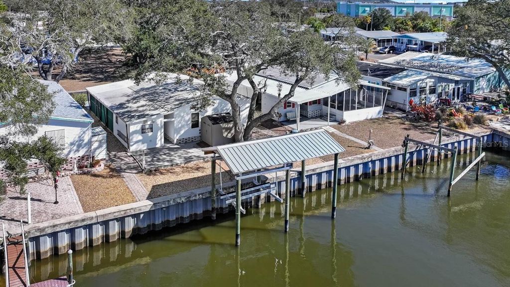 108 N SAINT GEORGE CIRCLE, Apollo Beach, FL 33572