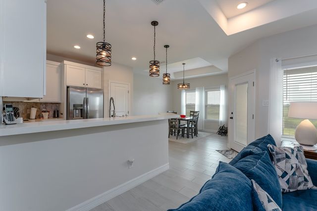 17 Valdarama Dr, Laguna Vista, TX 78578