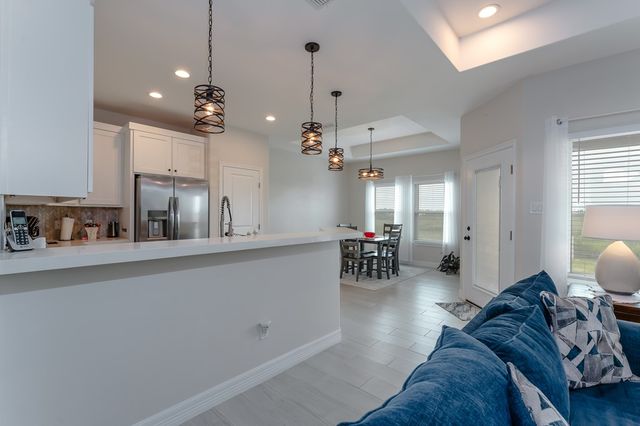 17 Valdarama Dr, Laguna Vista, TX 78578