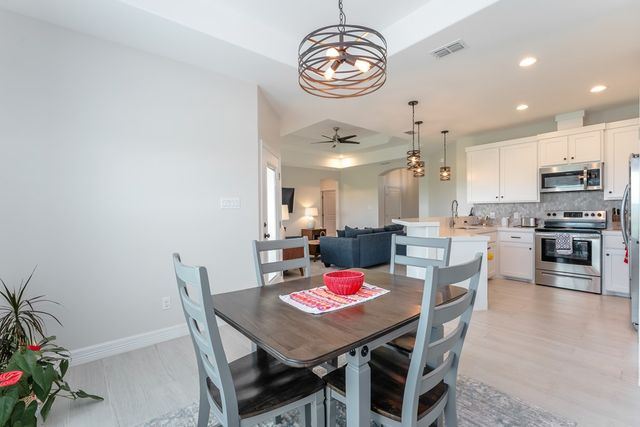 17 Valdarama Dr, Laguna Vista, TX 78578