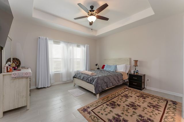 17 Valdarama Dr, Laguna Vista, TX 78578