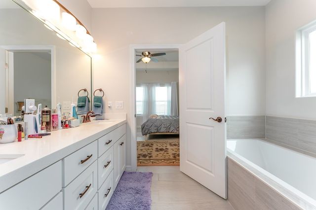 17 Valdarama Dr, Laguna Vista, TX 78578