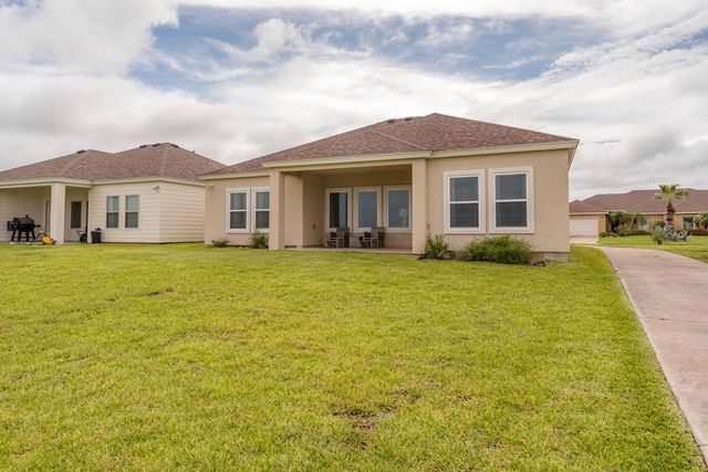 17 Valdarama Dr, Laguna Vista, TX 78578