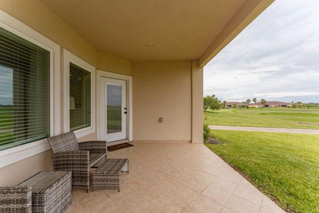 17 Valdarama Dr, Laguna Vista, TX 78578