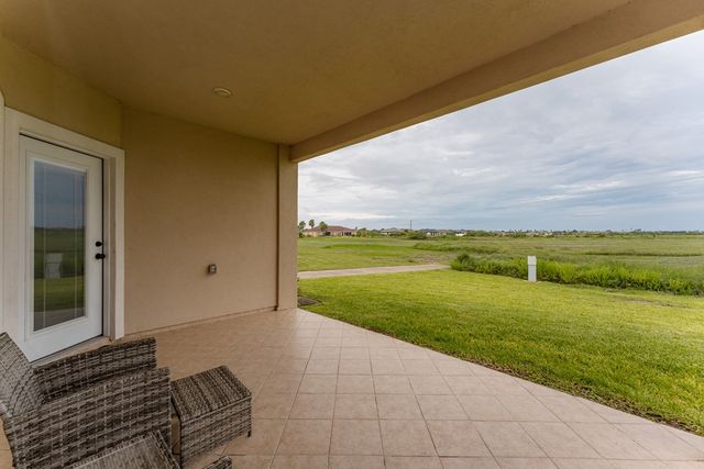 17 Valdarama Dr, Laguna Vista, TX 78578