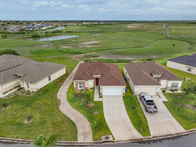17 Valdarama Dr, Laguna Vista, TX 78578