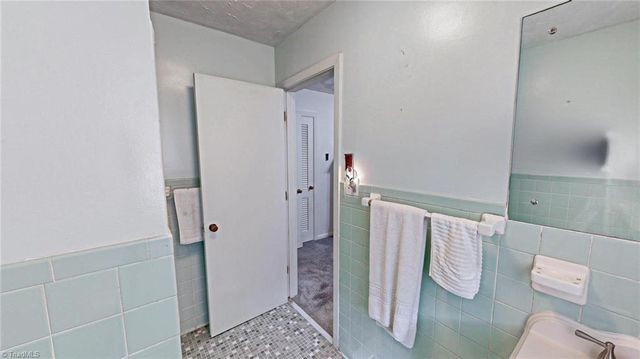 3908 Beverly Hills Drive, High Point, NC 27265