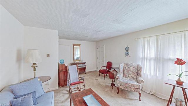 3908 Beverly Hills Drive, High Point, NC 27265