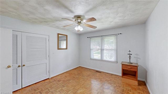 3908 Beverly Hills Drive, High Point, NC 27265