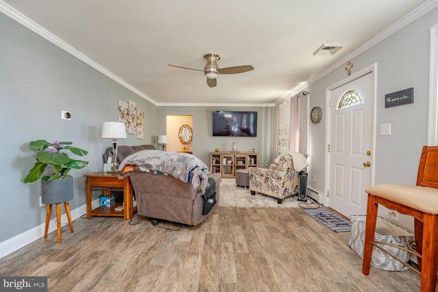 33 W MEYRAN AVE, Somers Point, NJ 08244