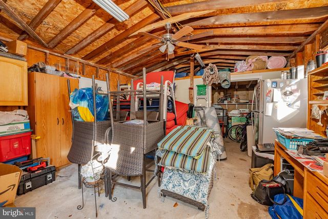 33 W MEYRAN AVE, Somers Point, NJ 08244