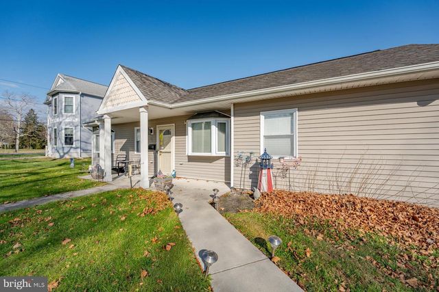 33 W MEYRAN AVE, Somers Point, NJ 08244