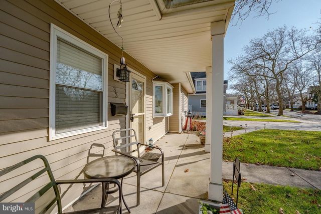 33 W MEYRAN AVE, Somers Point, NJ 08244