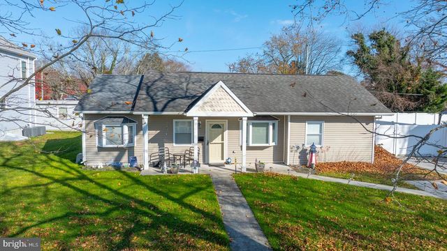 33 W MEYRAN AVE, Somers Point, NJ 08244