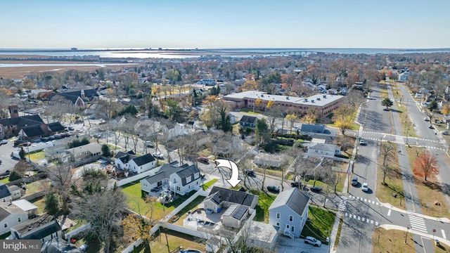 33 W MEYRAN AVE, Somers Point, NJ 08244