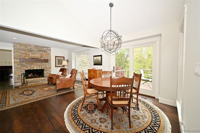 4801 N Harsdale Road, Bloomfield Hills, MI 48302