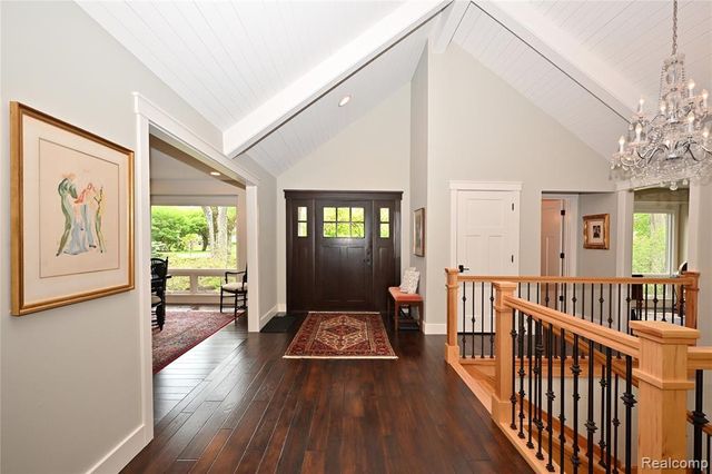 4801 N Harsdale Road, Bloomfield Hills, MI 48302