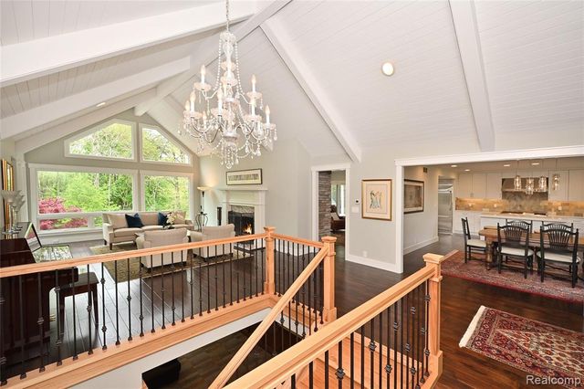 4801 N Harsdale Road, Bloomfield Hills, MI 48302