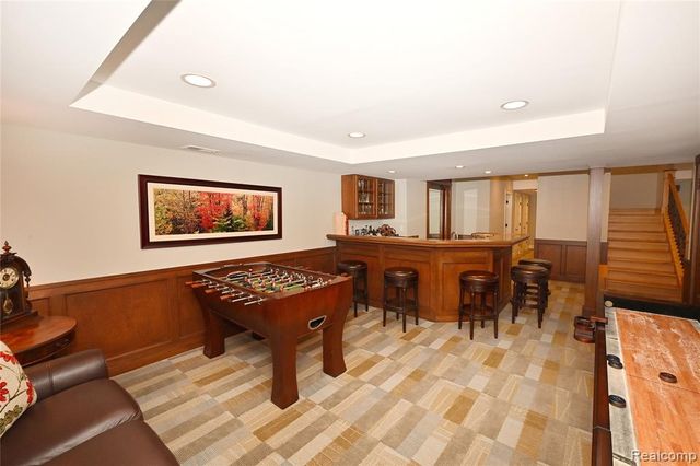 4801 N Harsdale Road, Bloomfield Hills, MI 48302