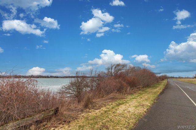 3471 West River Road, Grand Island, NY 14072