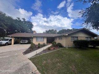 360 Rich Avenue, Biloxi, MS 39531