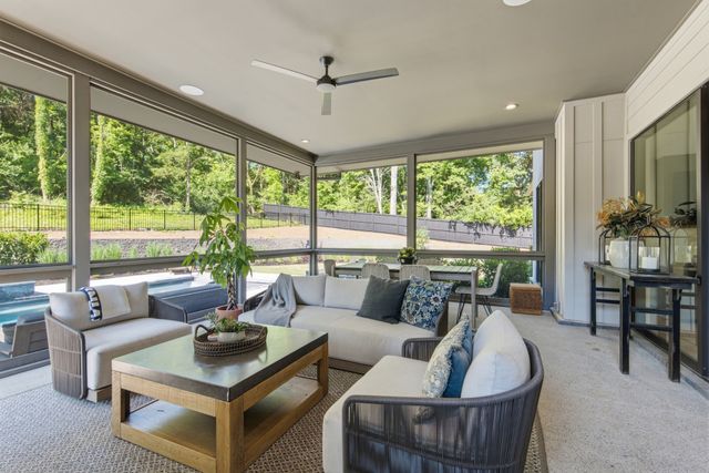 1109 Sparta Rd, Nashville, TN 37205