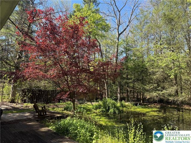 102 Creek Drive, Polk Twp, PA 18058