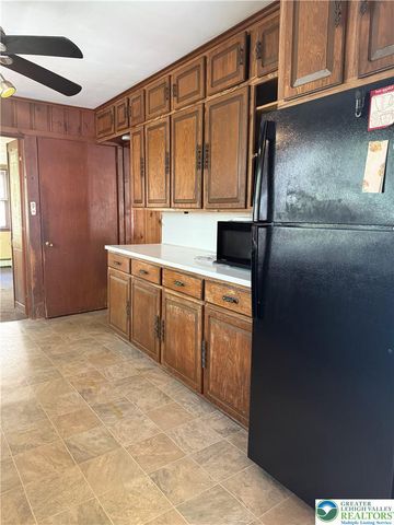 102 Creek Drive, Polk Twp, PA 18058