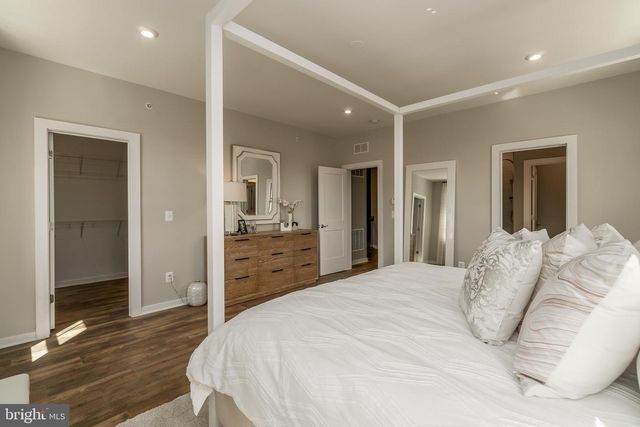 1061 INFERNO TER SE, Leesburg, VA 20175