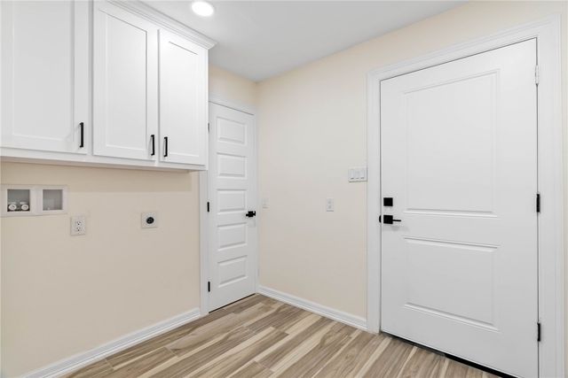 1906 Oak Ridge Dr, Portland, TX 78374