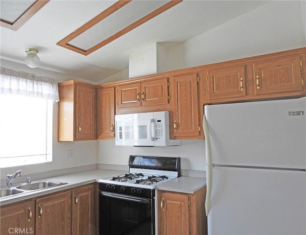 15428 Tulsa Street 28, San Fernando, CA 91345