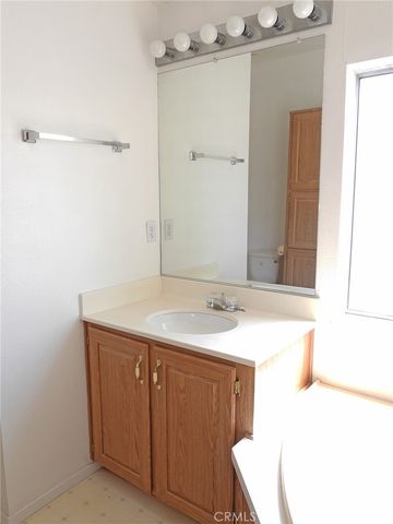 15428 Tulsa Street 28, San Fernando, CA 91345