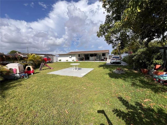 235 SW 18th Ave, Homestead, FL 33030