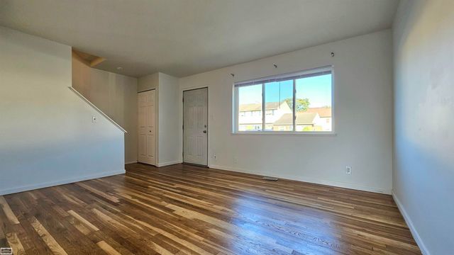 25667 Salem Street, Roseville, MI 48066