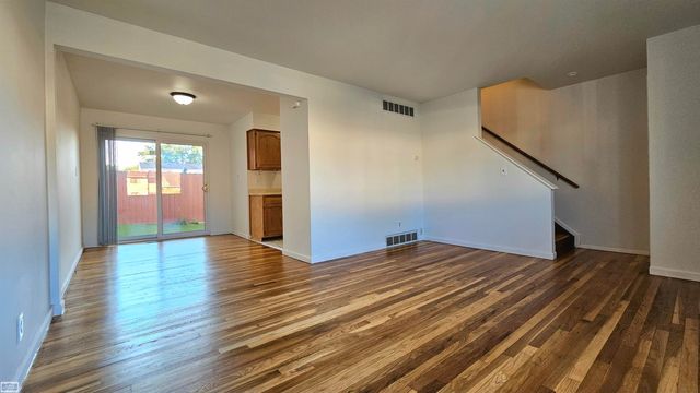 25667 Salem Street, Roseville, MI 48066