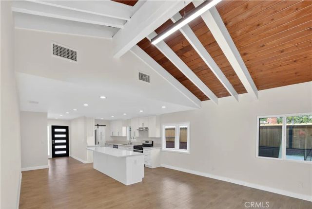 20164 Archwood, Winnetka, CA 91306