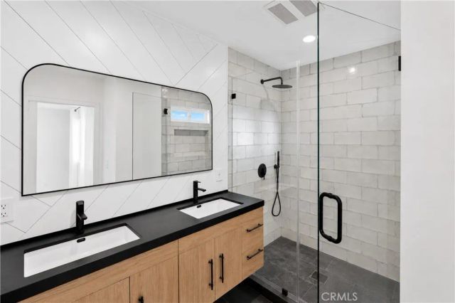 20164 Archwood, Winnetka, CA 91306