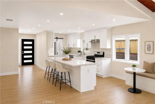 20164 Archwood, Winnetka, CA 91306