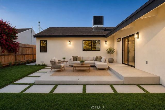 20164 Archwood, Winnetka, CA 91306