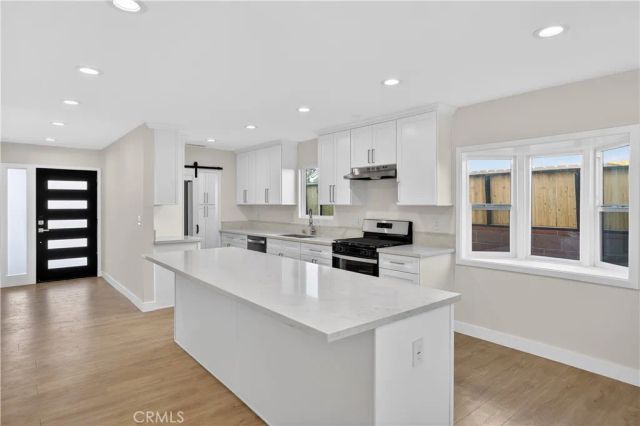 20164 Archwood, Winnetka, CA 91306